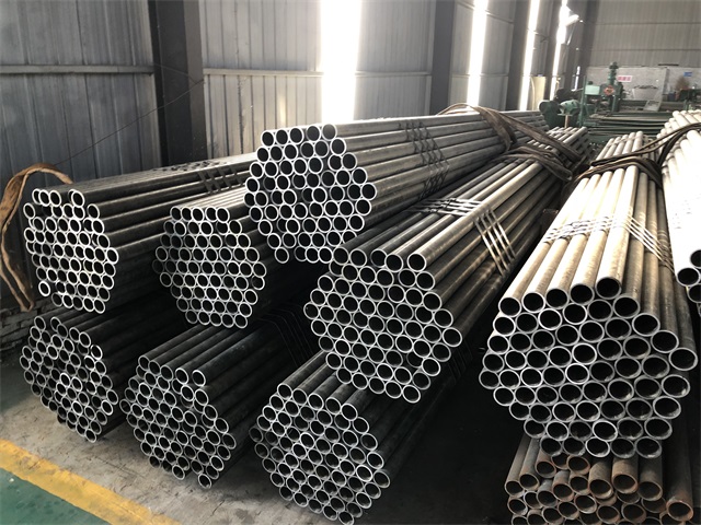 巴彥淖爾小口徑厚壁無縫鋼管